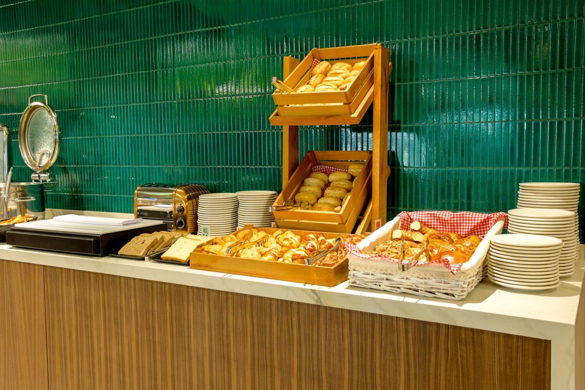 Ibis Styles Istanbul Kurtkoy Hotel ภายนอก รูปภาพ