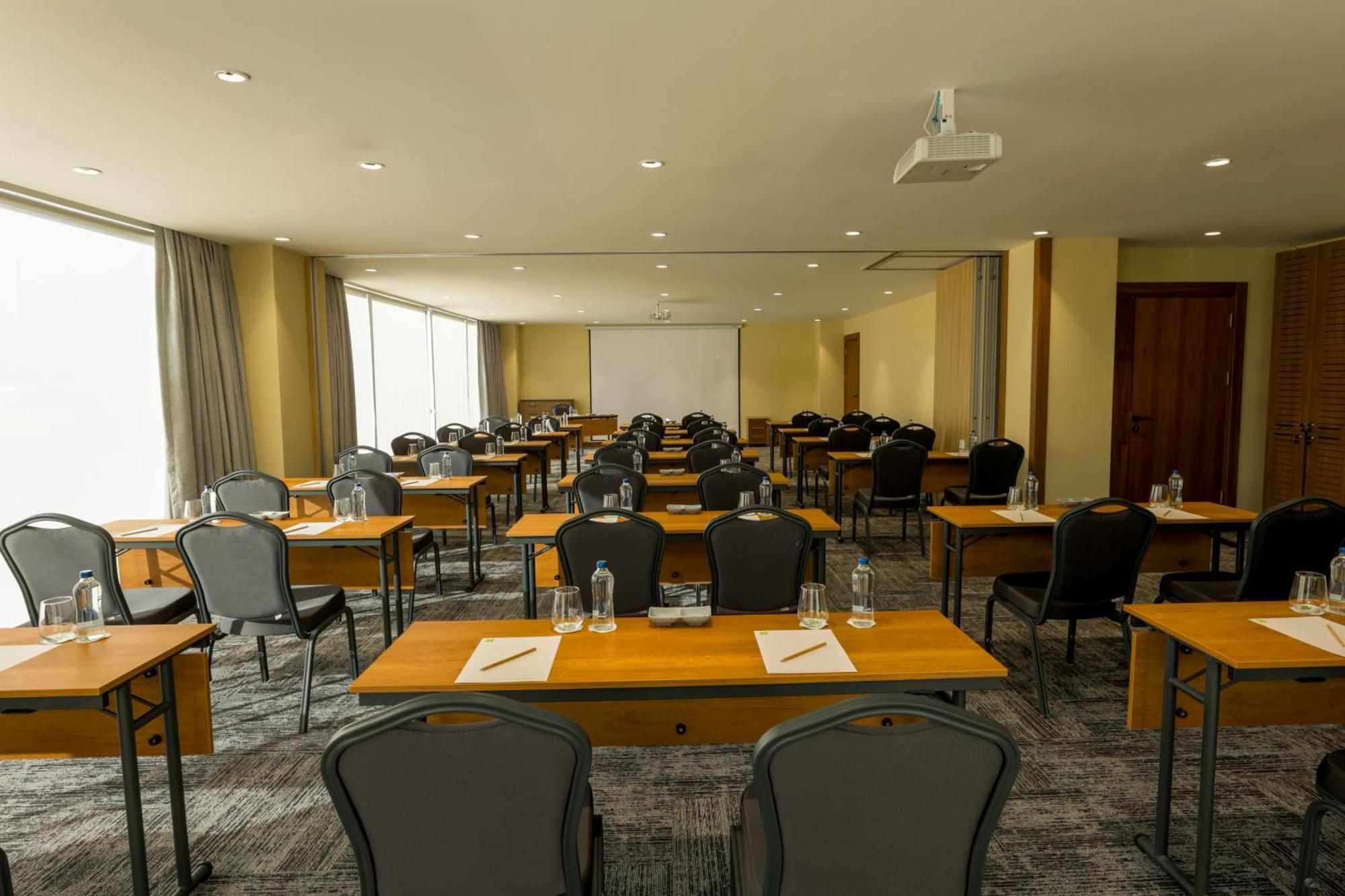 Ibis Styles Istanbul Kurtkoy Hotel ภายนอก รูปภาพ