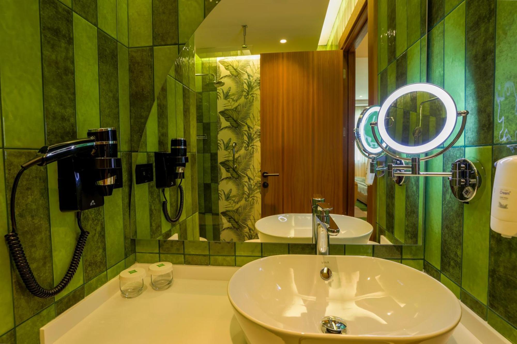 Ibis Styles Istanbul Kurtkoy Hotel ภายนอก รูปภาพ